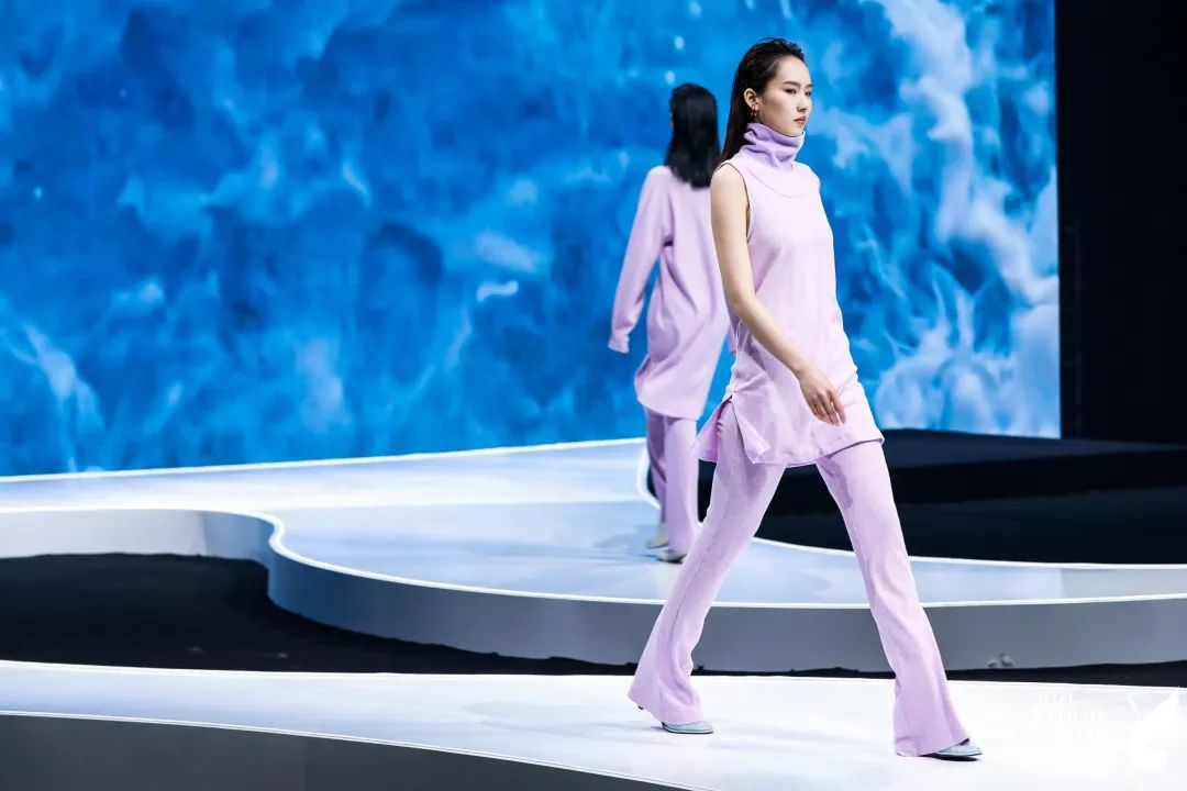 2021第九届柯桥时尚周“天际· 旋律 岁寒2021/2022 新品发布会”完美落幕