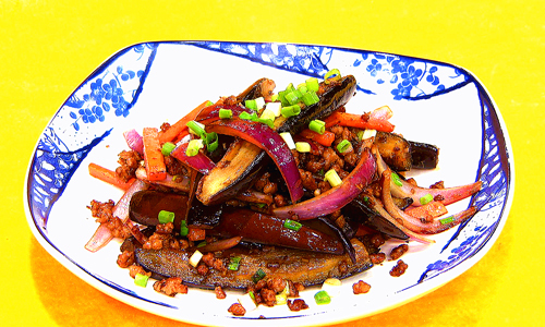 《养生厨房》有助于预防中风—干煸茄子