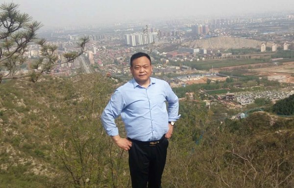 债务人死亡 担保人是否可以免责?