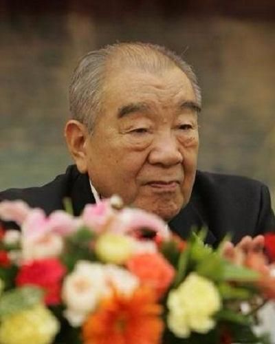 开国上将乌兰夫的子女后代