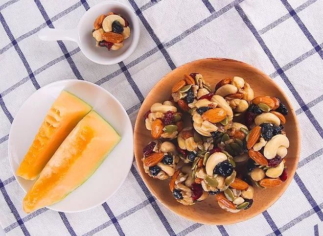 河南人、东北人惹了谁?这个感动中国的新疆小