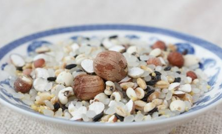 孩子常喝四款粥,可调理脾胃,润肺止咳、补益气