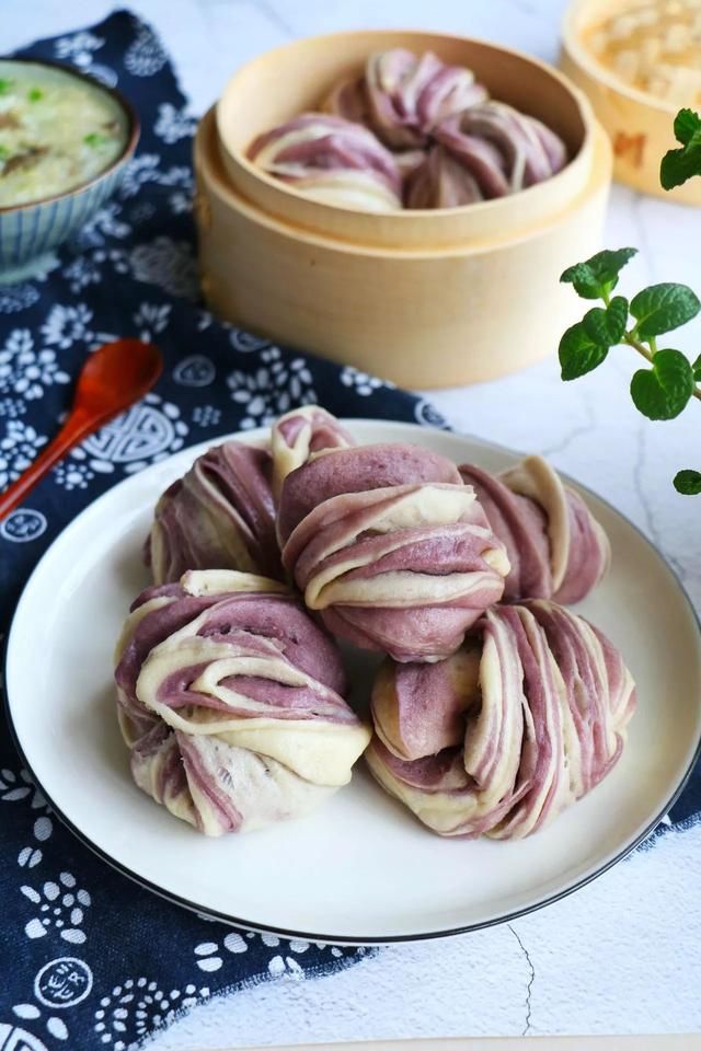 北方农村人这样做馒头,不炒菜当饭吃,一顿吃好