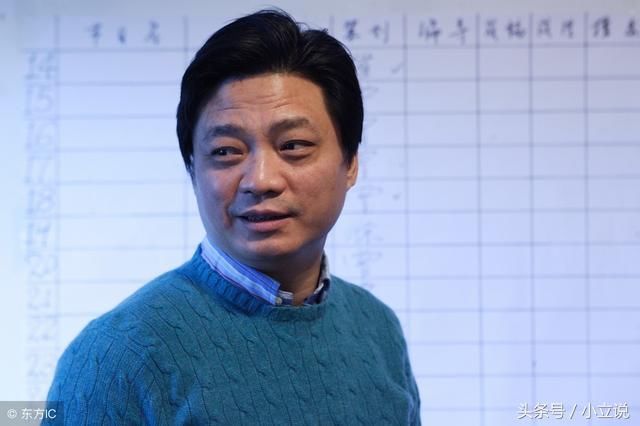 同样惊艳美女明星,曾经偷税漏税坐牢1年,下一