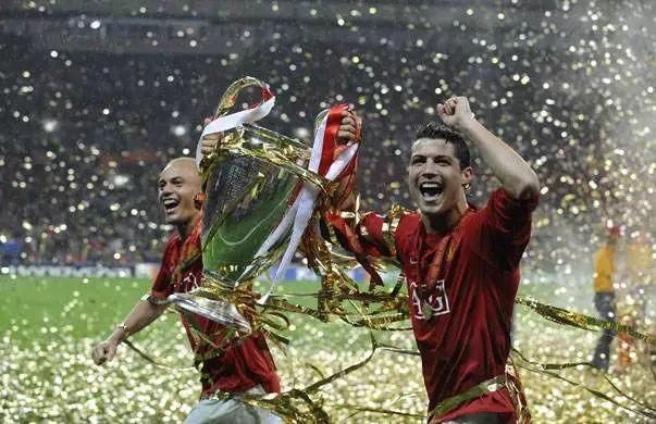 皇马海外旗舰店下架C罗球衣,并且为C罗离队送