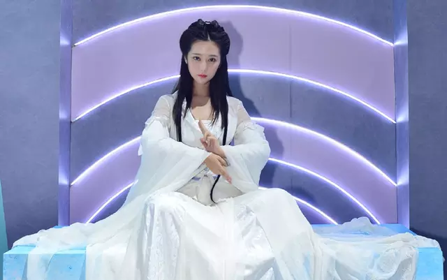 谁是2019ChinaJoy最美的ShowGirl？BOYATV带你靓丽大盘点！(图38)