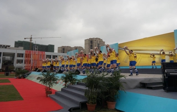 她的10周岁生日,今天刷屏宁波人的朋友圈!