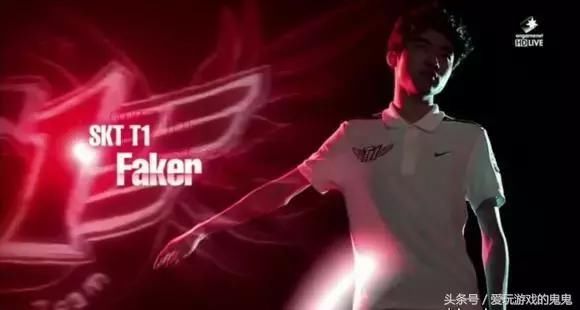 LOL职业圈十大锐雯,想不到Uzi还可以排第九吧