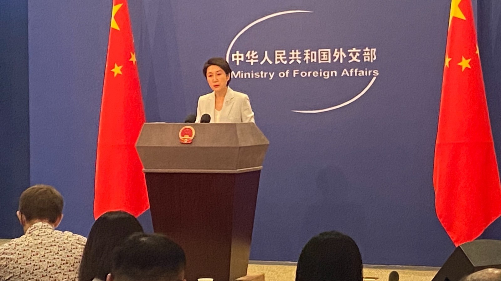 中美采取措施防止新兴主权市场出现债务“违约潮”?外交部回应 中美采取措施防止新兴主权市场出现债务“违约潮”?外交部回应