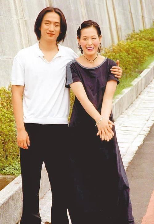 黄磊:她一天不结婚,我和孙莉就不办婚礼!网友: