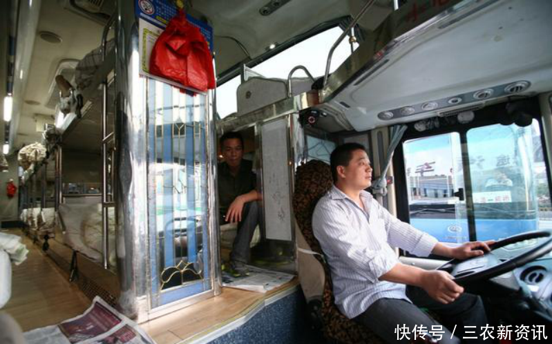 你知道卧铺客车为什么会被取消吗?因为遇到了