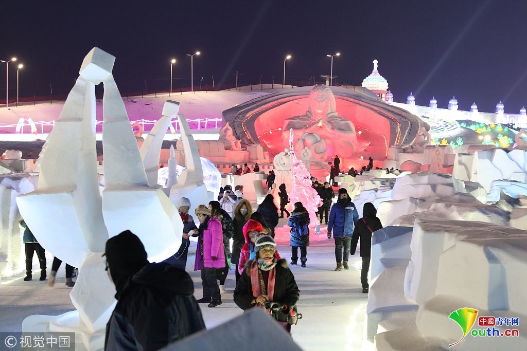 哈尔滨《王者荣耀》冰雪景观引电竞迷关注