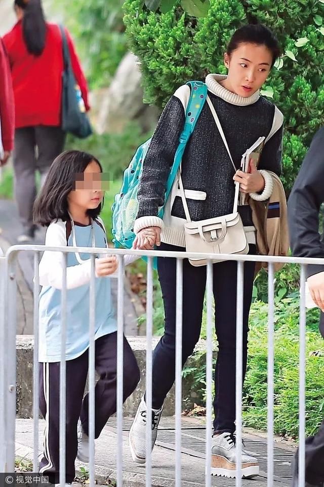 如何评价香港女首富甘比的逆袭人生