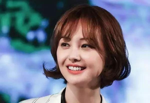 剪短发显脸大?郑爽袁姗姗告诉你短发才是显瘦