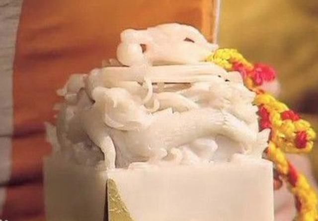 传国玉玺至今下落不明,皇后之玺却被一个小学