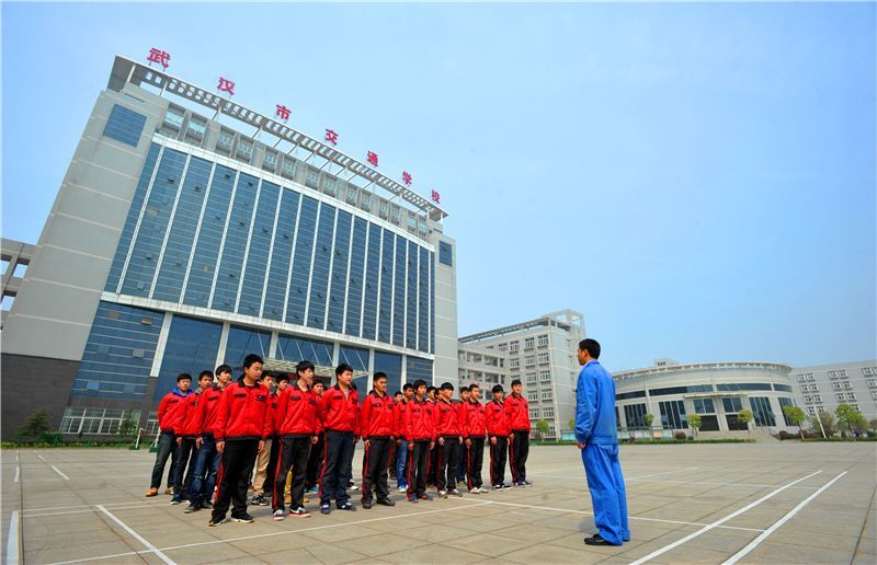 与清华数据科学研究院合作 武汉中职学校首开