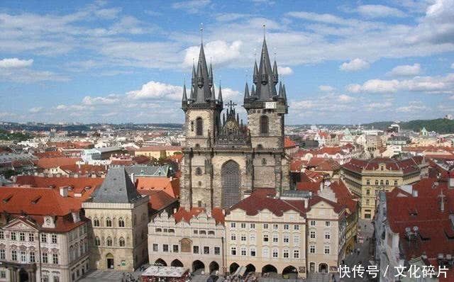 最早与中国建交国家,25年前国家和平分手成两