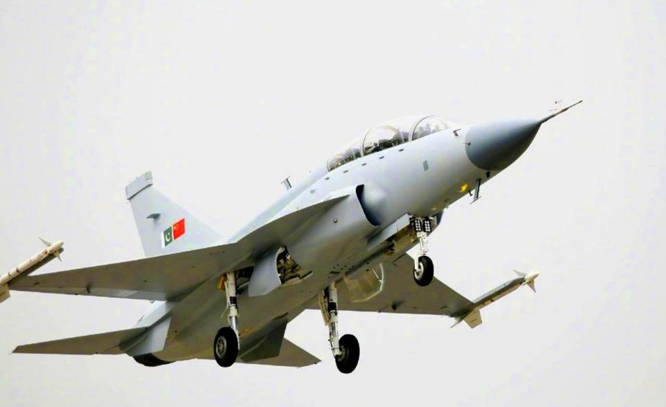 枭龙b双座机很强,却没有几张订单?原来中国早就有更绝的这一招!