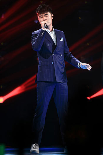 陈赫翻唱《无敌》PK邓超   自夸“我比邓超帅” 陈赫翻唱《无敌》PK邓超   自夸“我比邓超帅”