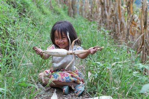 越南女子嫁到中国生下的无国籍无户口女儿, 女