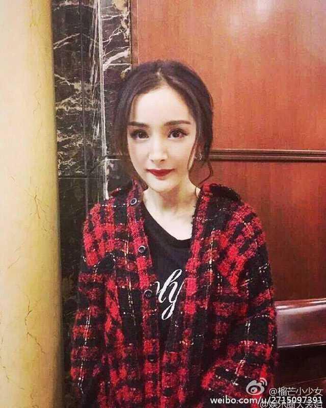 笑屎啦,杨幂的一张无滤镜照片竟然引发了网友
