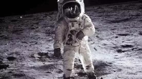 49年前宇航员插在月球上的美国国旗,现在为什