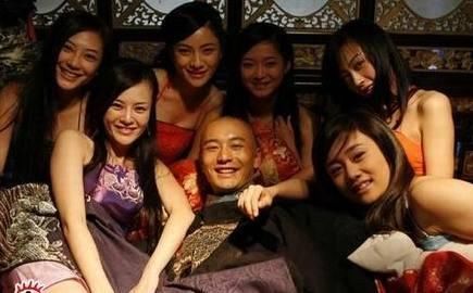 我国古代太监,进宫前切割掉的宝贝如何处理?