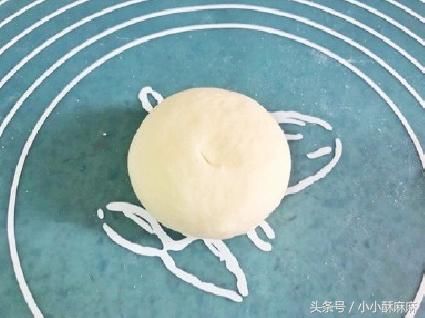 宝宝辅食:虾容玉米青菜馅饼,外酥里嫩,适合1岁