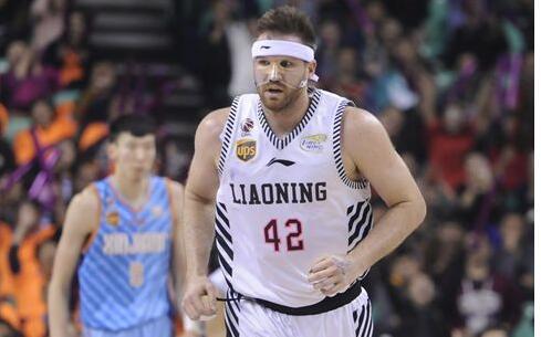 北京北控男篮官方宣布前辽宁男篮外援兰多夫加盟