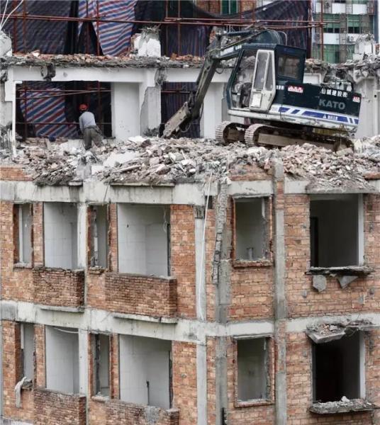 全深圳最著名的钉子楼开拆了