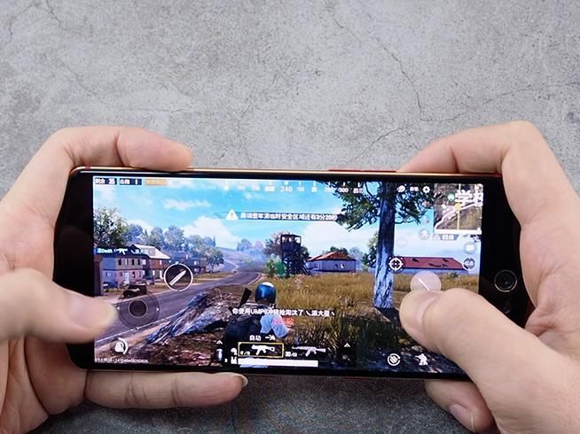 美图T9性能测试:除了自拍还能流畅吃鸡王者荣