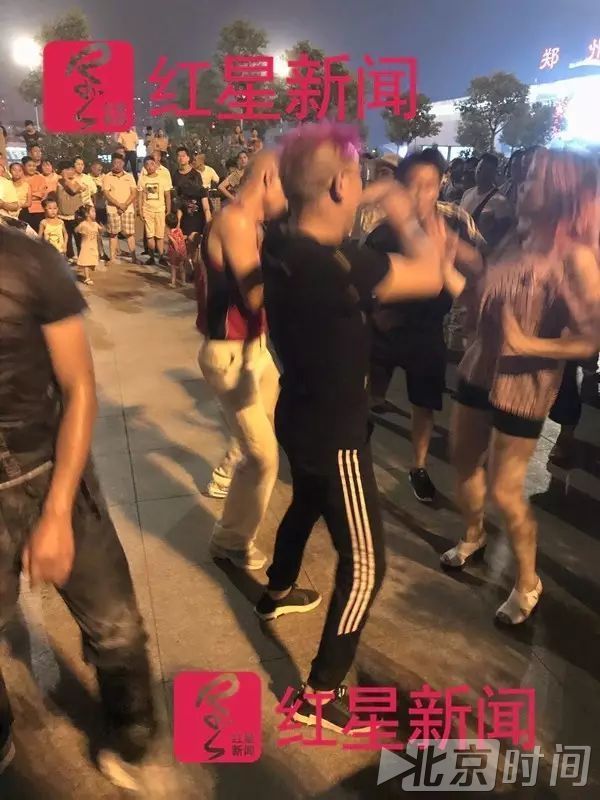 一个尬舞者的