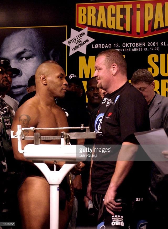 这个胖子说老霍不如自己,骂泰森是黑猩猩,结果