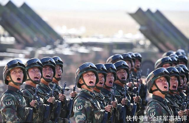 全球最新军力排名榜:中国排名不升反降 这国追