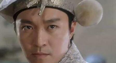 邵氏陈思思版的《三笑》和周星驰版的《唐伯虎点秋香》都堪称经典