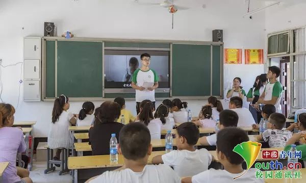 安徽师大学子赴阜阳:创文促美 孝行阜西