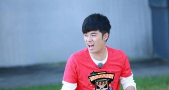 《跑男》成员英语打分邓超10分,鹿晗60分,而他