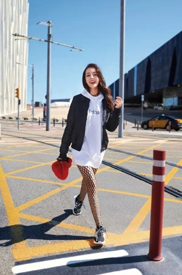 阿迪达斯旗下adidas neo代言人2018新年广告