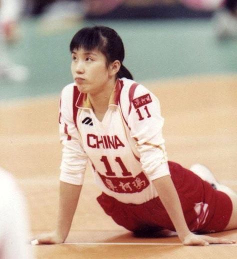 中国女排的三代明星主攻手 惠若琪前辈当年也