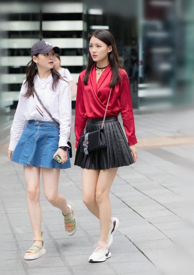 路人街拍,撞衫不可怕,可怕的是别人比你穿的好看