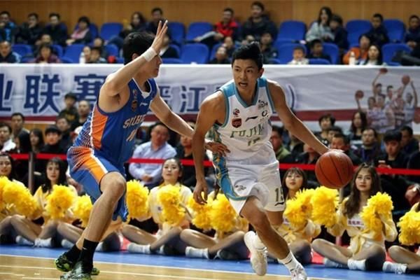 新疆男篮复制当年CBA夺冠阵容,万事俱备只差