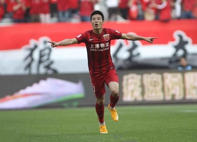 中国职业足球赛场史上最年轻的球员武磊!