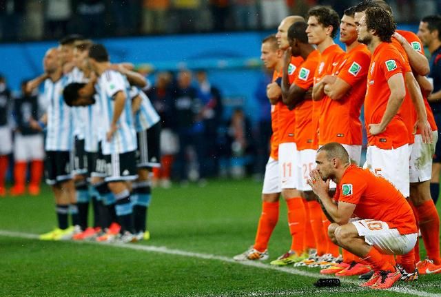 世界杯连续夺冠有多难?史上仅2次,贝利参加四