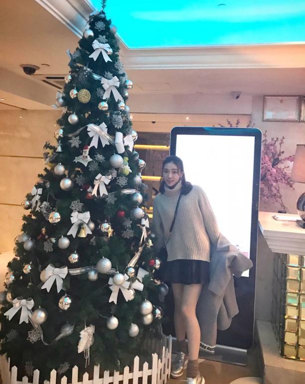 中国艺体队长 一字马女神女神舒思瑶