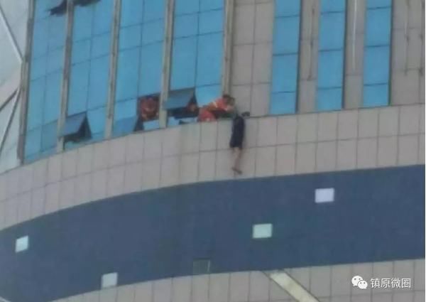 还记得鲁迅笔下的人血馒头吗?庆阳女生跳楼事