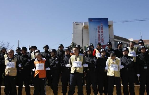 虽然非法放贷罪没有正式入案,但是高利贷十之