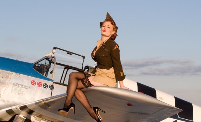 翘臀黑丝与天空猛士:哪个是你的菜 翘臀黑丝与天空猛士:哪个是你的菜