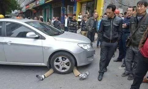 如何看待碰瓷失败被车辆碾死的事情?