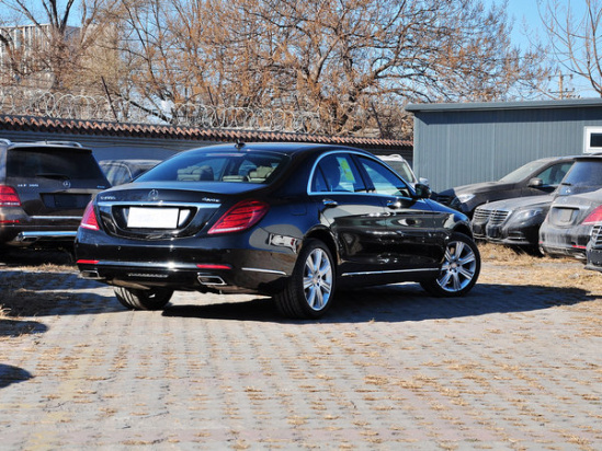 深圳奔驰s级优惠13万 降价竞争奥迪a8