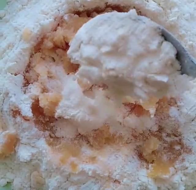 油饼的家常做法_健康炸油饼的做法_千层油饼的做法大全